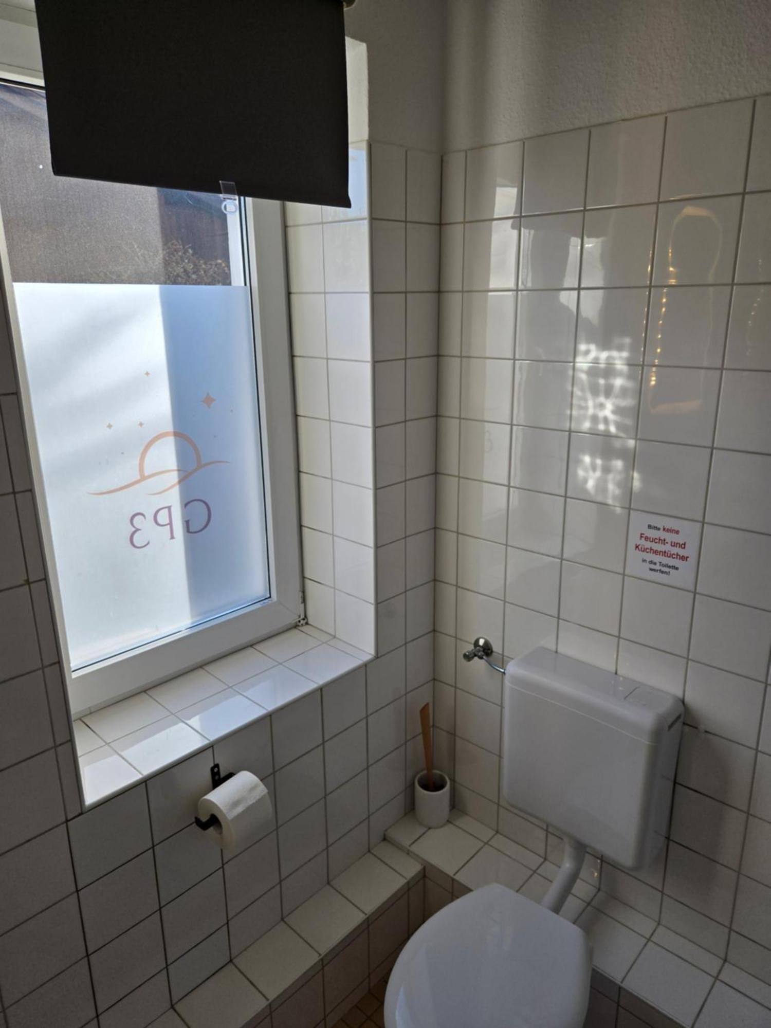 Pension GP3, Zimmer mit Kochnische und Duschbad vor den Toren Berlins Dallgow-Doeberitz Exterior foto